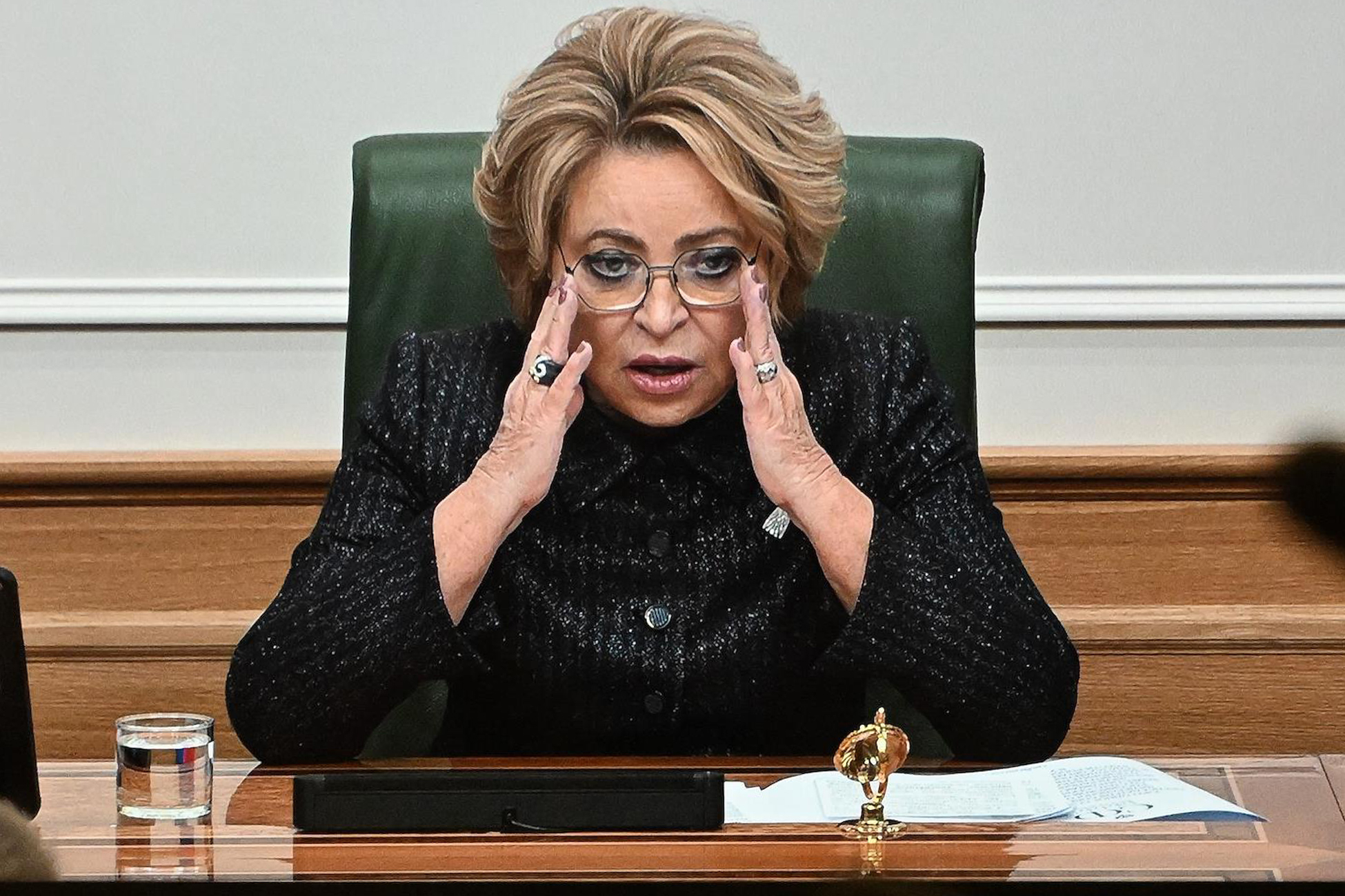 Губернатор спб до матвиенко