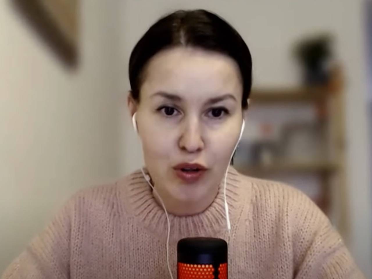 Қызыл телпек порно мама