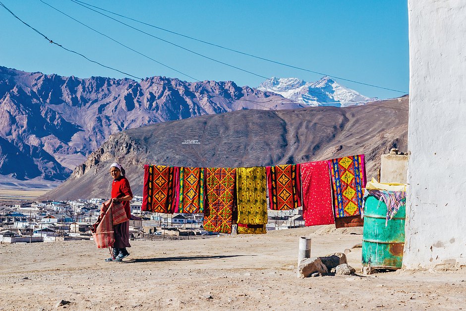 Поселок Мургаб в горах Памира, Горно-Бадахшанская автономная область