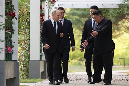 Появилось фото подаренного Путиным Ким Чен Ыну сервиза
