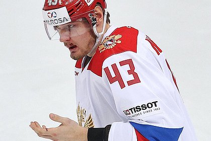 A Russian hockey player spoke about playing in the Stanley Cup finals with a broken leg