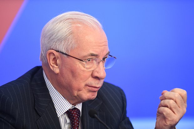 Николай Азаров 