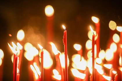 СК завершил расследование в отношении потушившего свечи в православном храме иностранца