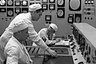 У пульта управления реактором Обнинской атомной электростанции (АЭС), запущенной 27 июня 1954 года.