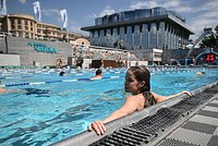 Лучшие бассейны под открытым небом в Москве: где купаться летом 2026 года и сколько это стоит