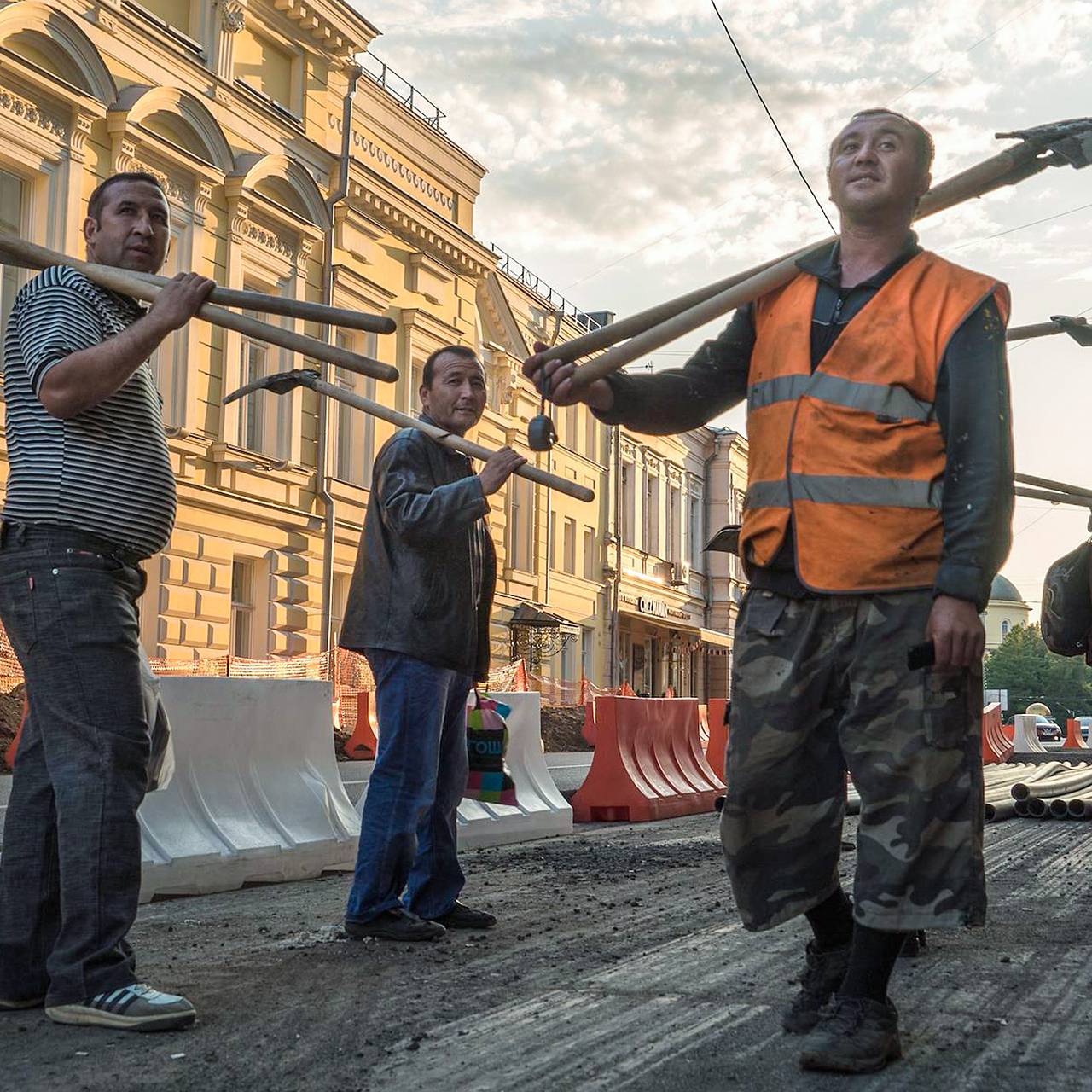 Глава СКР Быстрыкин о миграционной политике: проблемы, законы, воинский  учет: Следствие и суд: Силовые структуры: Lenta.ru