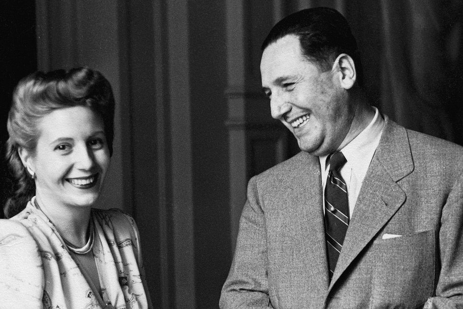 Президент Аргентины Хуан Перон со своей супругой Эвой Перон, 1950-е годы