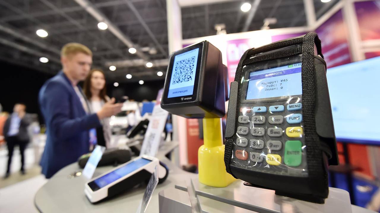 Крупнейшие банки России объединились для создания единого QR: Бизнес:  Экономика: Lenta.ru