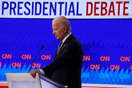 Американские демократы пошли на отчаянный шаг из-за провала Байдена на дебатах