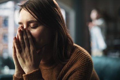 Женщина пожаловалась на шантаж мужа из-за отсутствия секса и получила совет