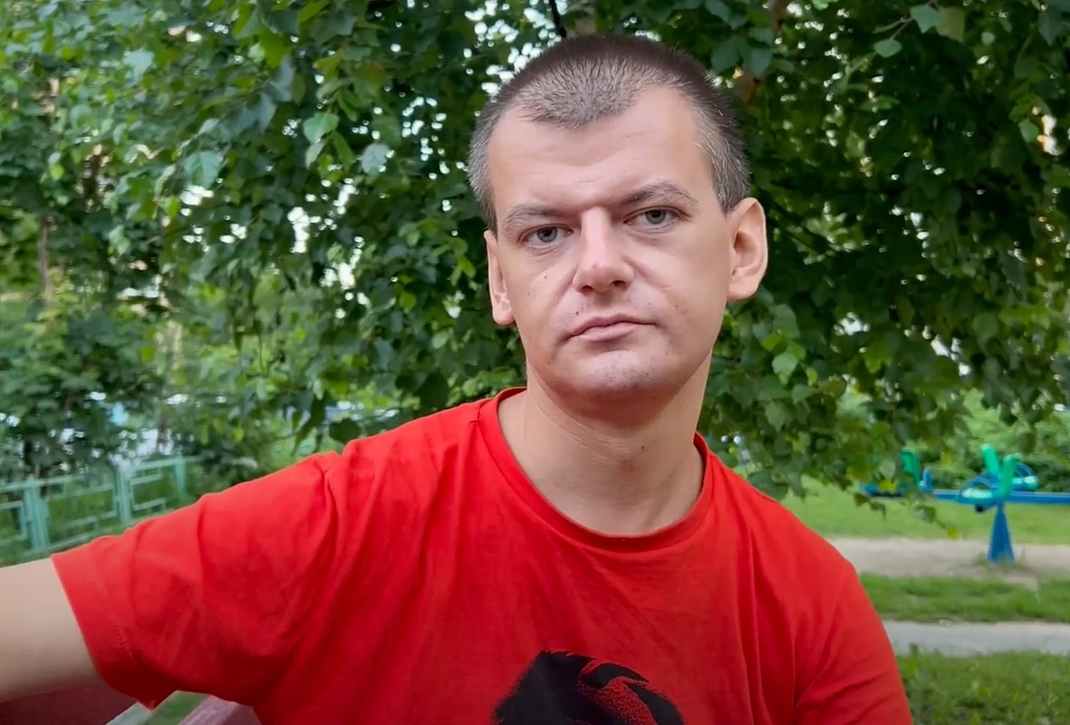 Никита Литвинков после выписки из больницы, куда он попал с передозировкой психотропных препаратов