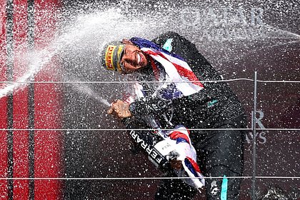 Hamilton wins Formula 1 for the first time since 2021