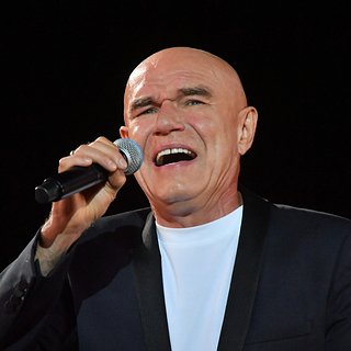 Певца Мазаева выписали из больницы