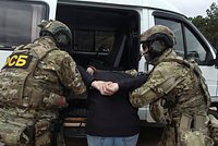 Украинские спецслужбы хотели подорвать трех высокопоставленных российских военных. Им доставили «подарки» с бомбами 