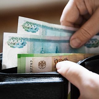 Госдума приняла закон о возврате части НДФЛ семьям с детьми