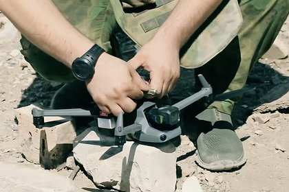 Кадыров показал сброс снаряда с беспилотника прямо под ноги бойцу ВСУ