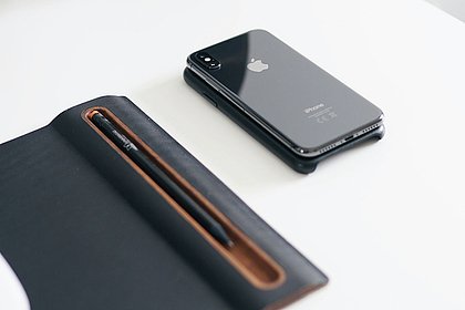 Apple warns users worldwide of attack