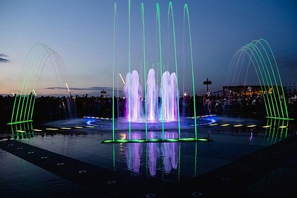 В России протестировали сверхмощный фонтан