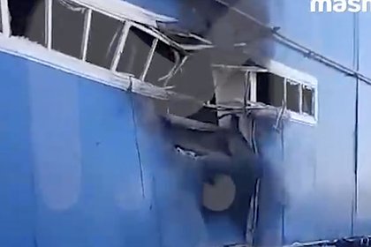 Пробитую беспилотником ВСУ дыру в стене российского завода сняли на видео