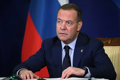 «Нет для них права на жизнь». Медведев призвал казнить бойцов «Азова», застреливших российского военнопленного