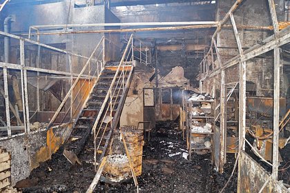 Показаны последствия мощного пожара на российском заводе после атаки дрона