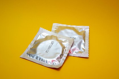 Эксперты предупредили об опасности жары для презервативов
