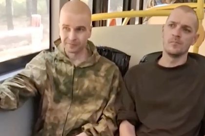 Освобожденных из плена российских солдат сняли на видео