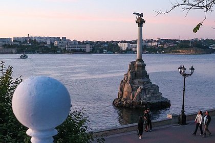 В Севастополе отразили атаку надводного беспилотника