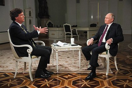 В Кремле уточнили деталь о беседе Путина и Карлсона после интервью