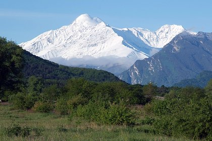 Группа туристов с детьми пропала в горах Осетии