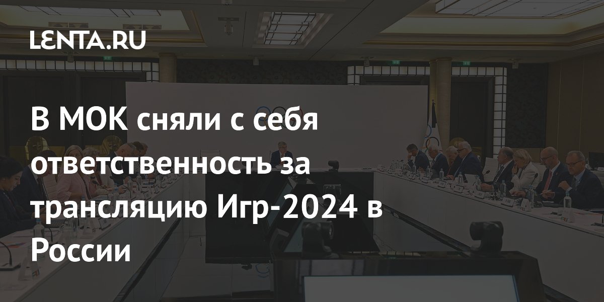 Волгоградцы обсуждают пожилого мужчину, который снял с себя всю одежду перед памятником