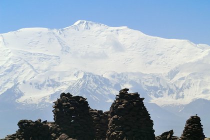 Россиянина накрыла снежная лавина во время восхождения на гору в Киргизии