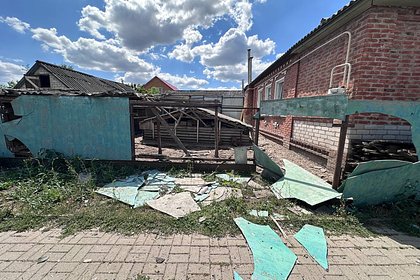 Дроны ВСУ атаковали парковку и частный дом в российском регионе