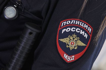 В российском городе ранее судимый лжеполицейский удерживал в квартире девушку