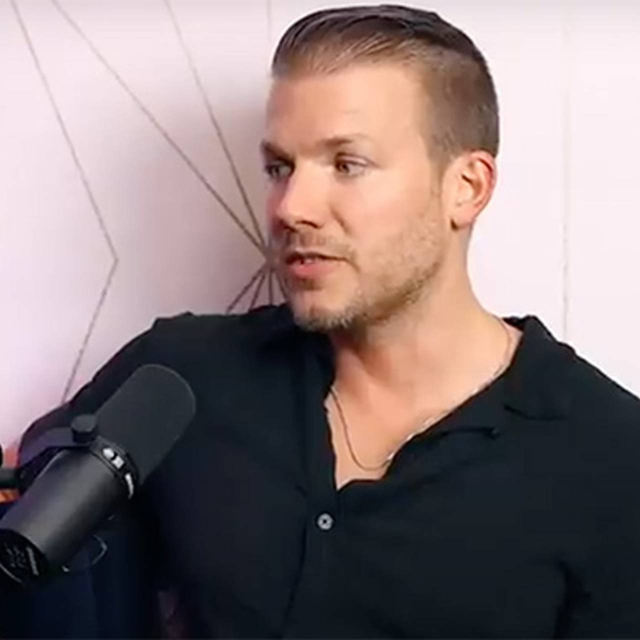 Үлкен мүшесі бар порно мультфильмдер