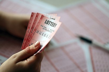 Женщина чуть не выбросила лотерейный билет на 17 миллионов рублей