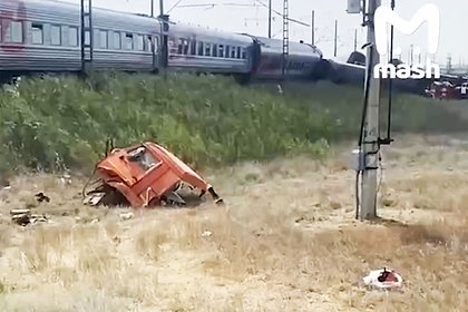 Стало известно о первых жертвах крушения пассажирского поезда под Волгоградом