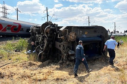 В РЖД назвали число пострадавших от столкновения с грузовиком пассажиров поезда