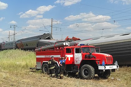 Власти назвали сроки завершения работ на месте крушения поезда под Волгоградом