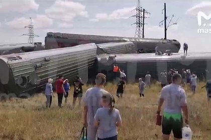 Пассажирам сошедшего с рельсов под Волгоградом поезда пообещали компенсировать проезд