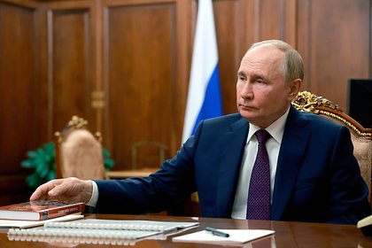 Путин присвоил почетное наименование одному воинскому подразделению