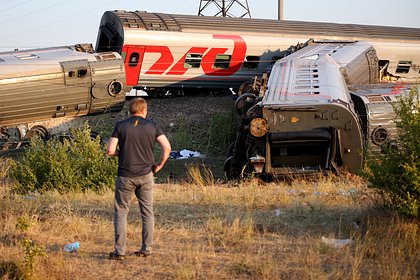 12 пассажирских поездов стали идти с задержками после ДТП в Волгоградской области
