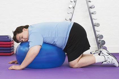Врач назвала правила тренировок для людей с лишним весом
