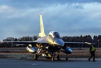 ВСУ получили F-16 и совершили на них первый боевой вылет. На что способны эти самолеты и чем ответит Россия?