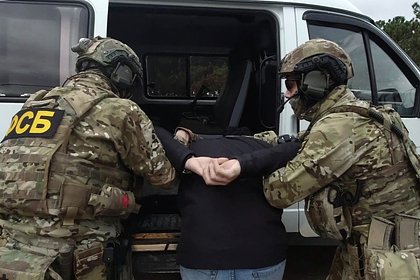 ФСБ задержала россиянина за съемку военных объектов по заданию СБУ