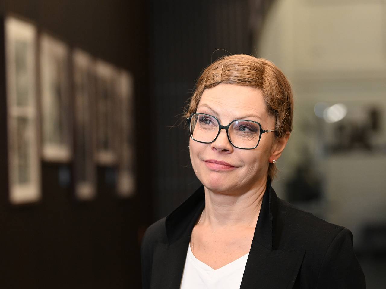 Тамақты жалау порно көру