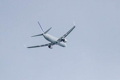 Еще один российский самолет совершил аварийную посадку из-за проблемы с двигателем