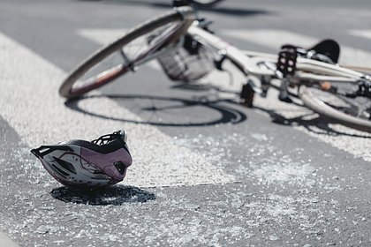Пьяная российская следовательница насмерть сбила велосипедиста
