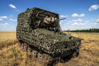 Российские военнослужащие восстановили трофейный британский БТР