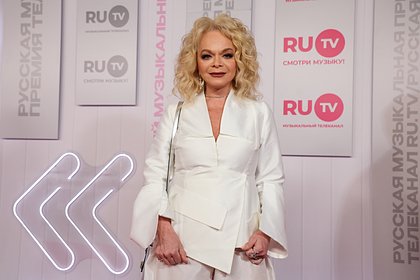 Появились новые подробности сделки по продаже квартиры Ларисы Долиной